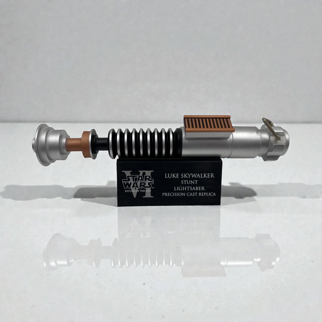 【eFX正規品】スターウォーズ ルーク スタントライトセーバー 1/1 精密