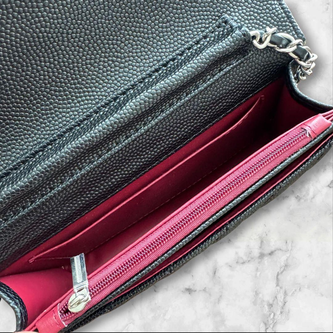 CHANEL ブラックレザー ショルダーバッグ ノベルティ