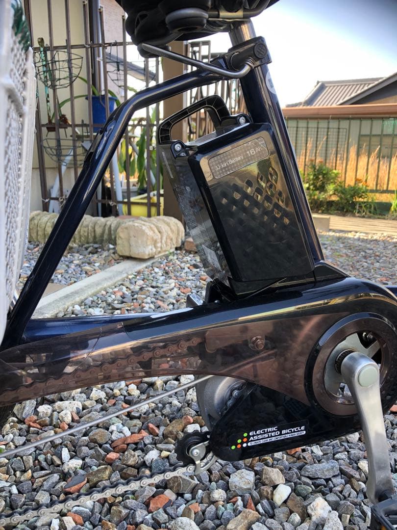 三輪電動アシスト自転車 黒 前後バスケット付き