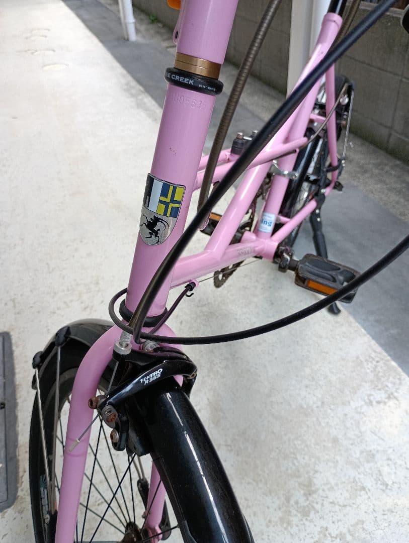 ブルーノベンチュラ　　BRUNO　VENTURA　ピンク色