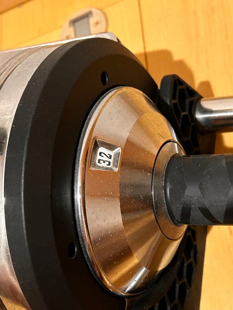 ② Lysin ライシン 可変式ダンベル 3〜32kg