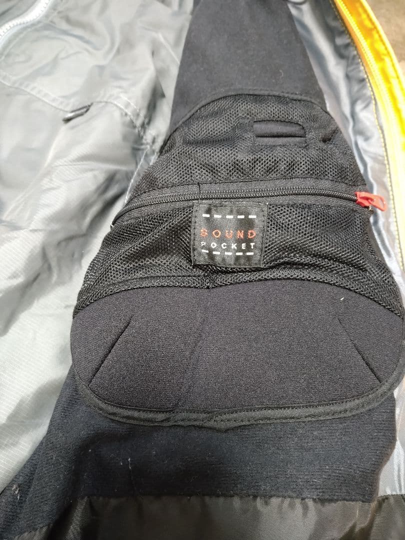 PHENIX　イエロー フード付き スキーウェア