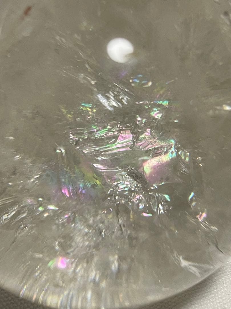 値下げ　大サイズ　虹入り水晶　スフィア（丸玉）　約8cm 790g