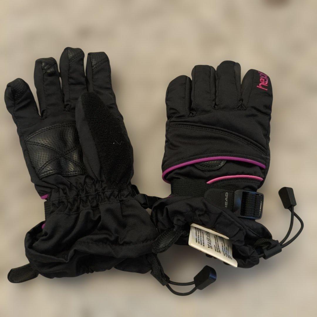 子ども用スキーウェア DESCENTE　上下セット　ワンシーズン　手袋付