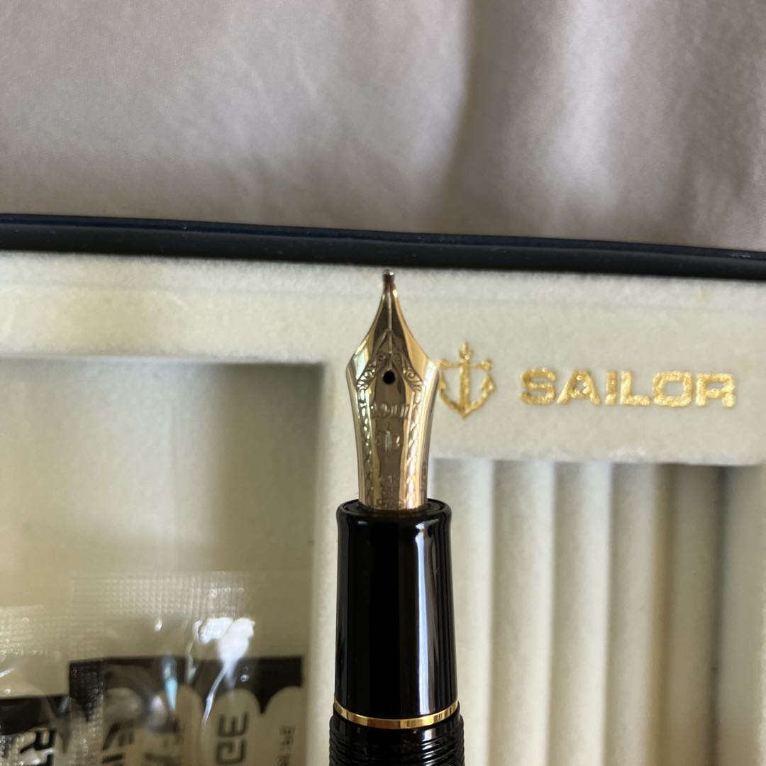 セーラー万年筆 プロギアスリム ブラック（金トリム）