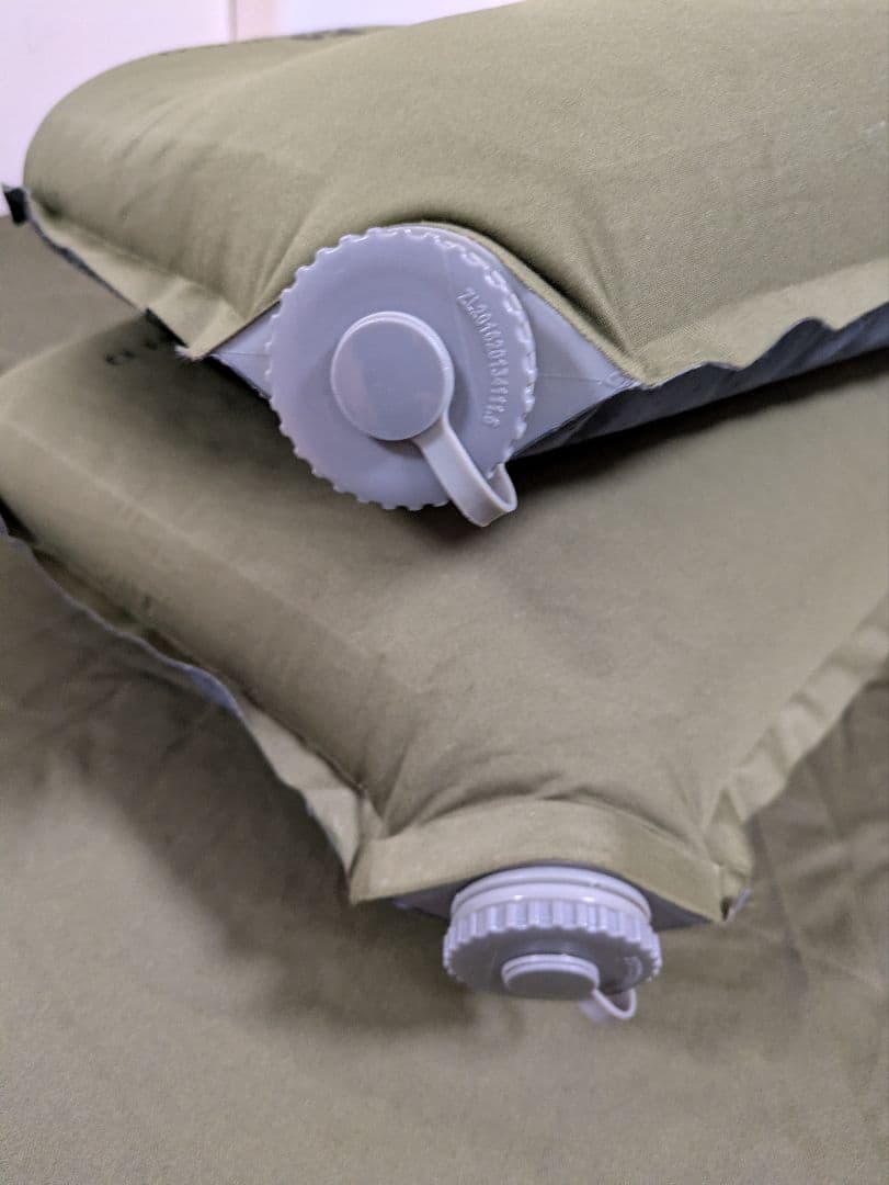 WAQ リラクシングキャンプマット オリーブ ピロー付