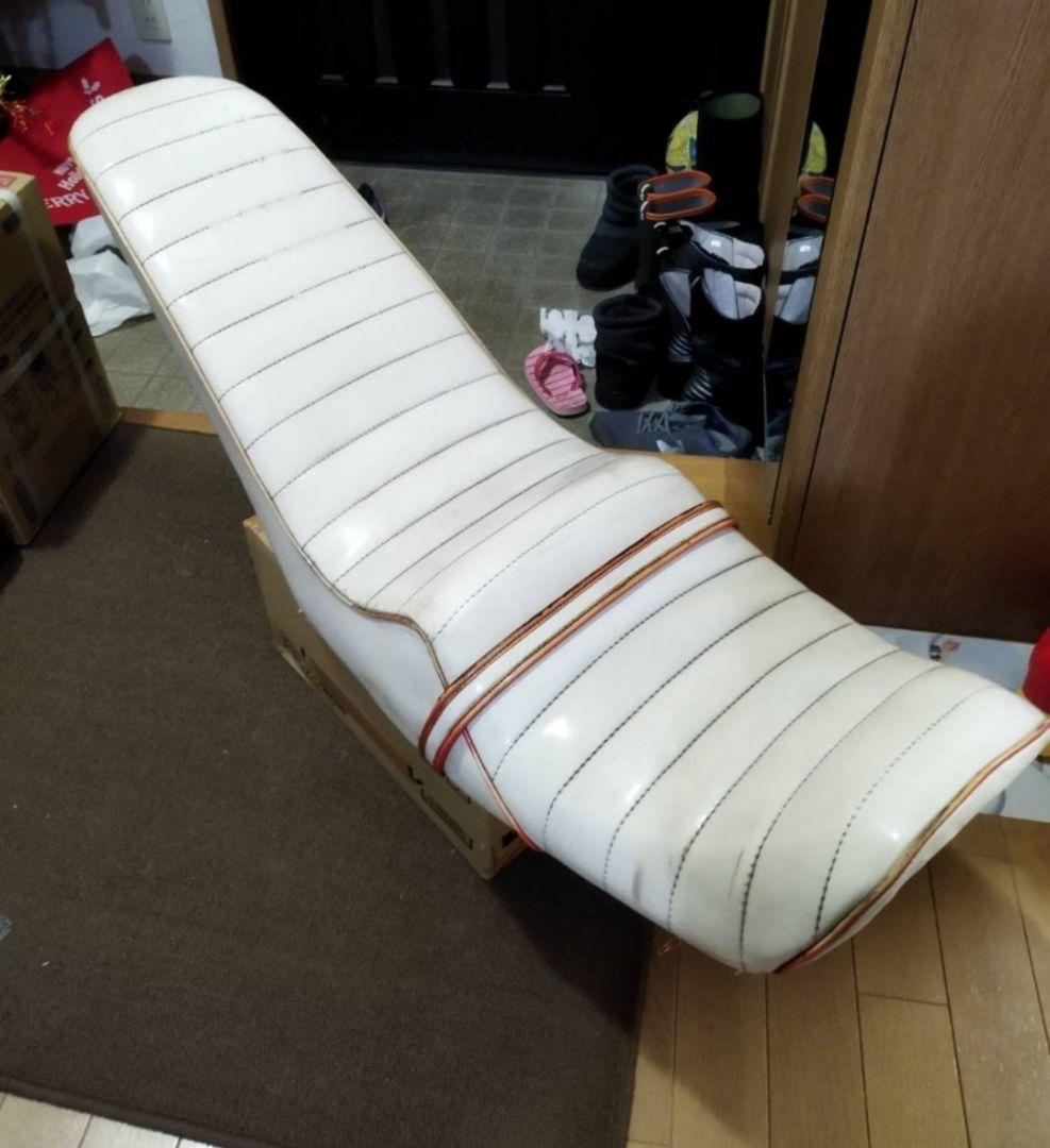 CBX400F/CBX550Fヤラレ三段シート当時物