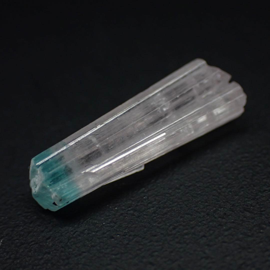 【アフガニスタン/ピーチ鉱山産】トルマリン結晶