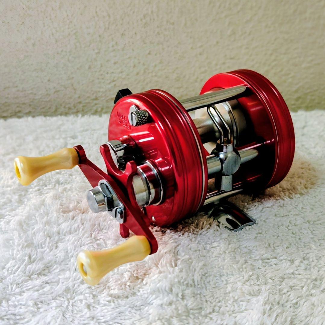 極美品 ABU アブ アンバサダー 2500C ノスタルジア レッド