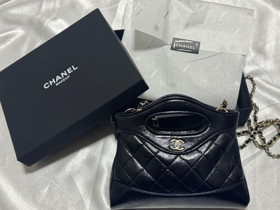CHANEL MAKEUP キルティング　ショルダー　ハンド　バッグ ノベルティ