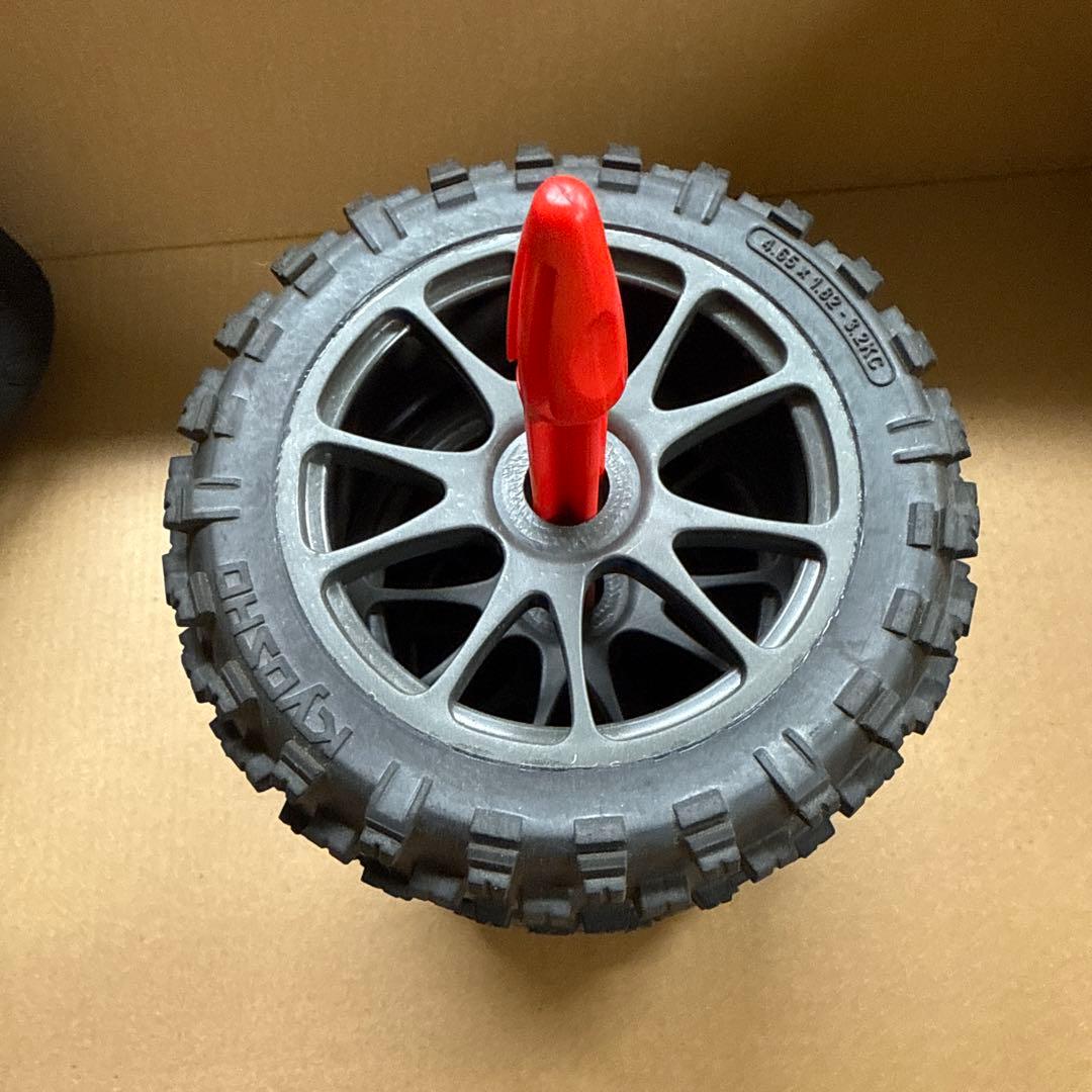 京商　インファーノ ME 3.0 1/8スケールラジコンカー　中古タイヤ付き