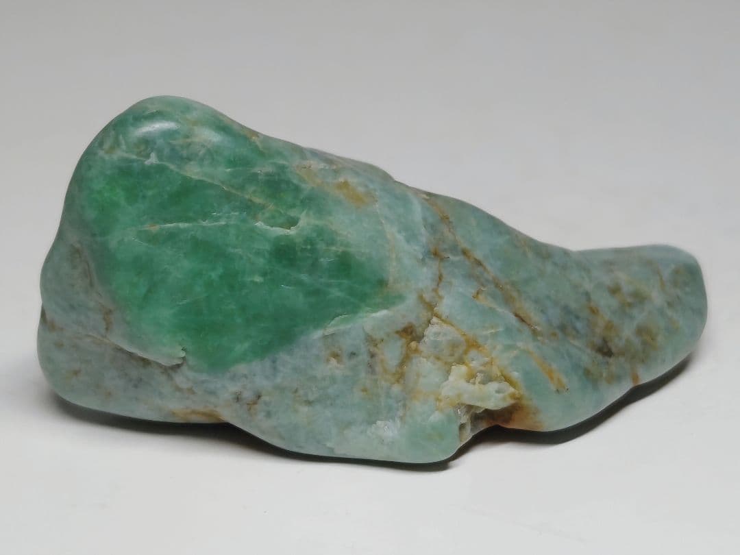 青緑 81g 翡翠 ヒスイ 原石 鑑賞石 自然石 誕生石 鉱物 鉱石 水石