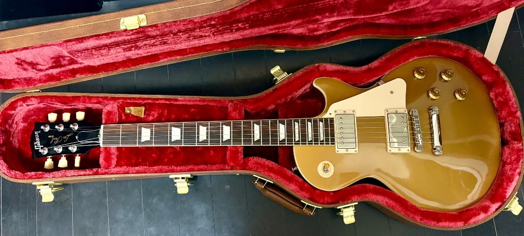 おいもちゃんGibson LesPaulStandard 50s Gold
