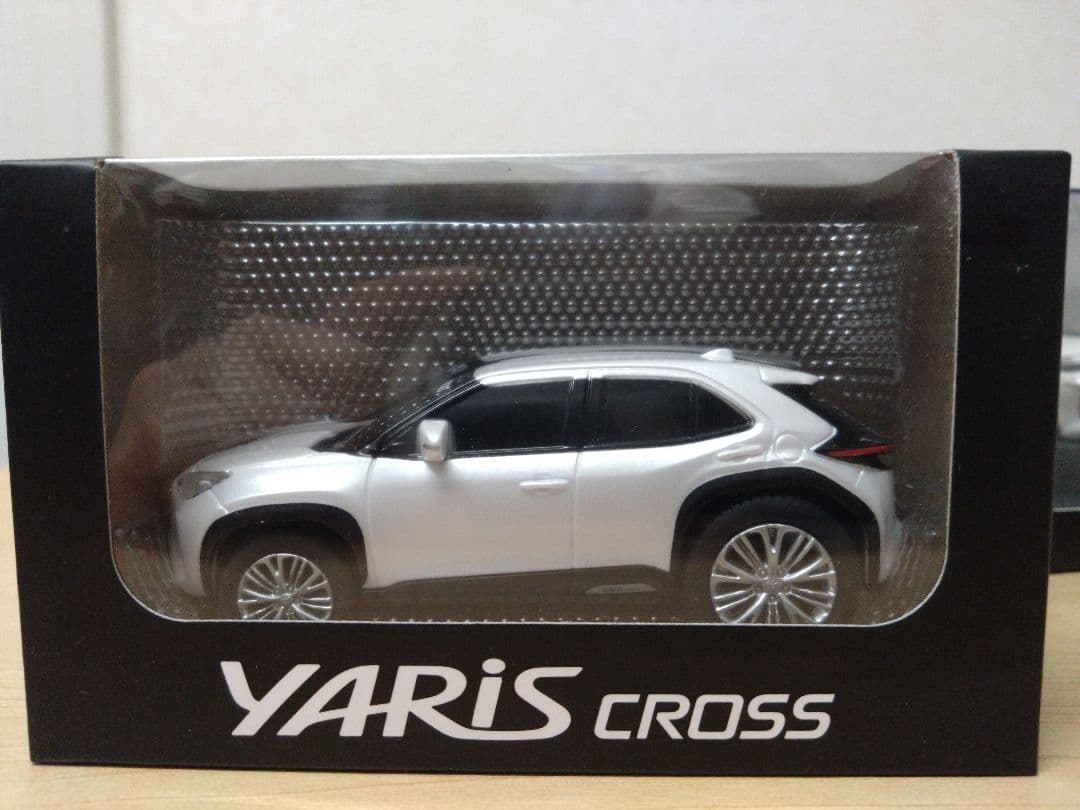 トヨタ Yaris Cross ミニカー