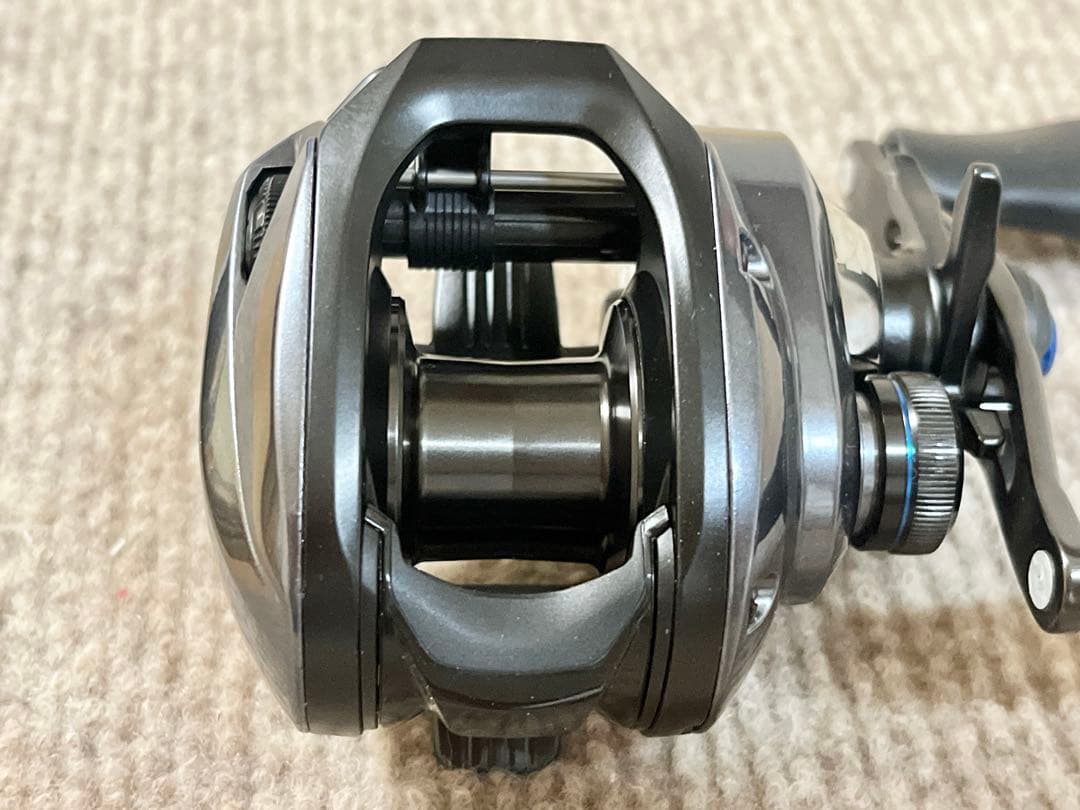 シマノ(SHIMANO) 23 SLX DC 70HG 右ハンドル