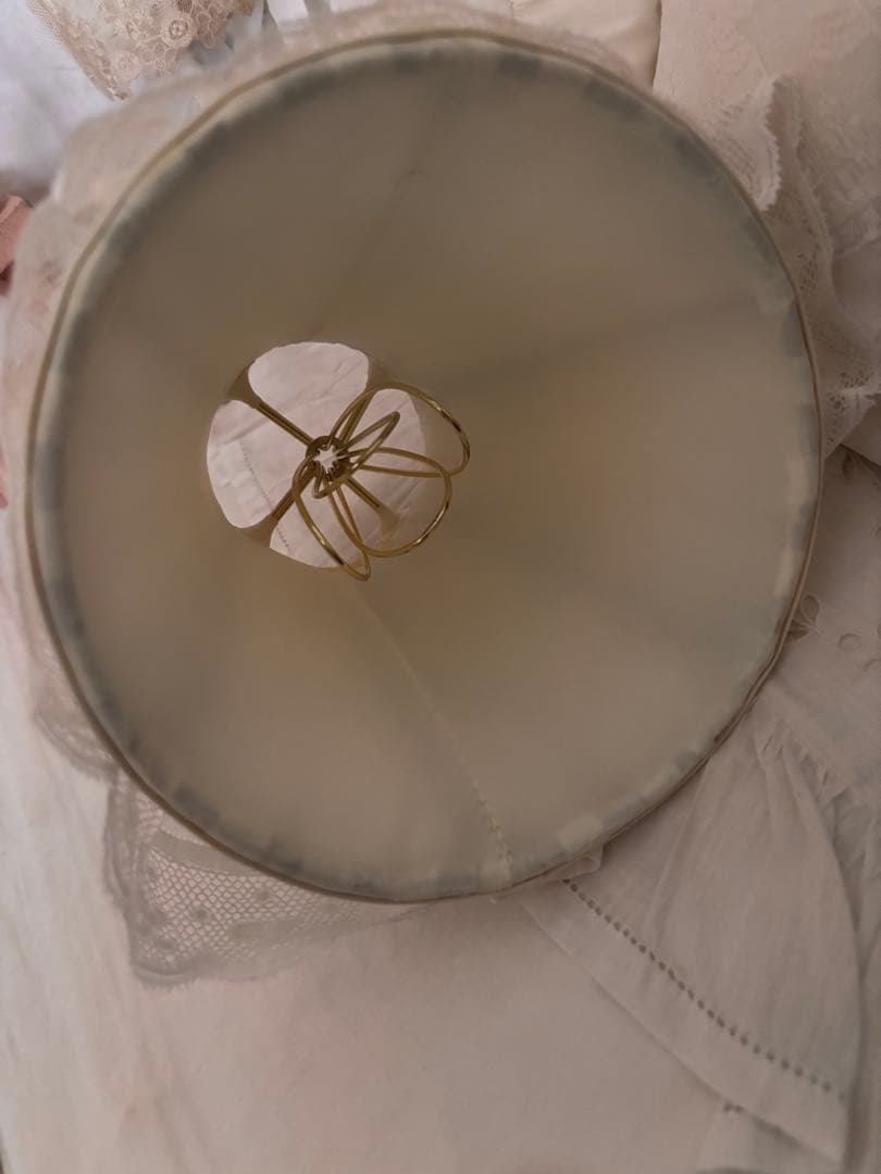 最終① ランプシェード　フリルカバー　フランスアンティーク　リメイク