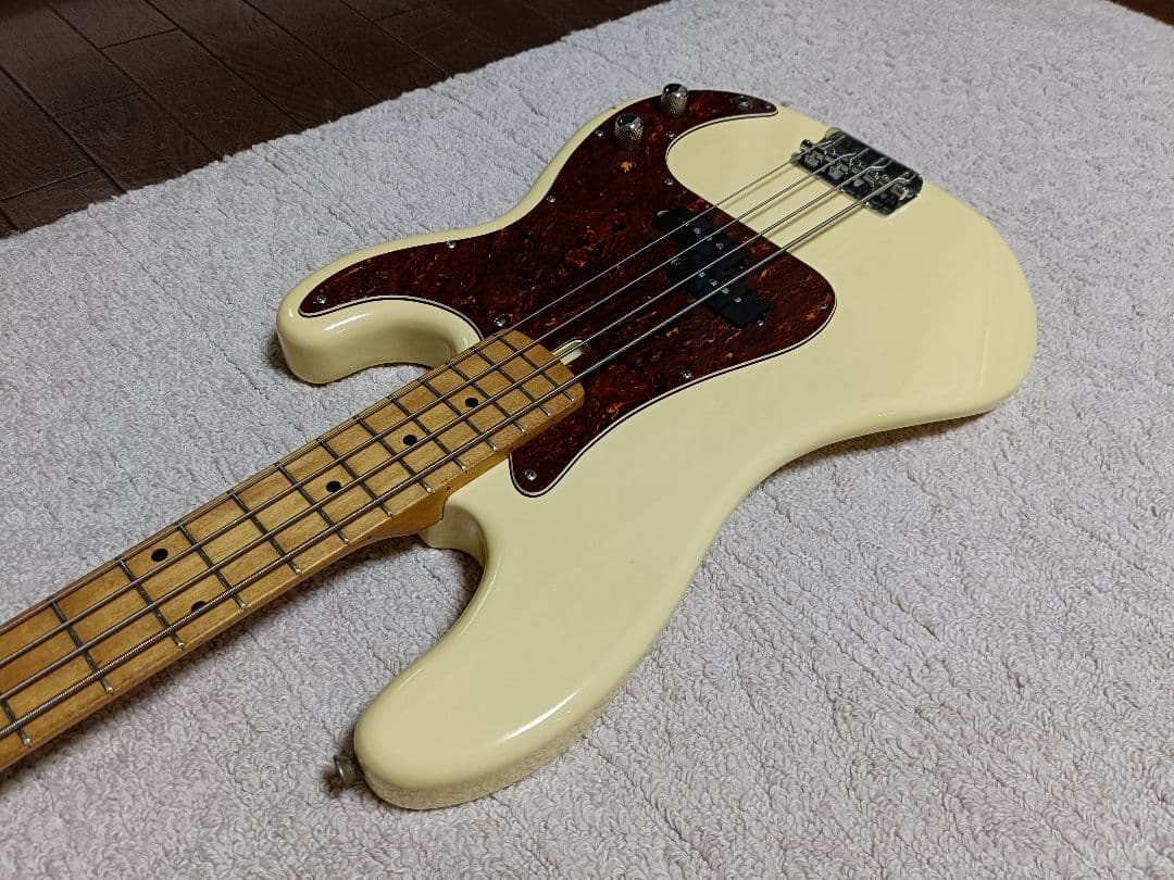 Brian by Bacchus プレシジョンベース