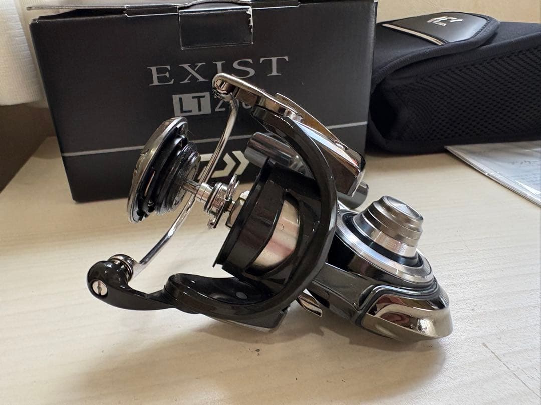 ★☆ダイワ　18 イグジスト　LT2500 ボディ　超美品