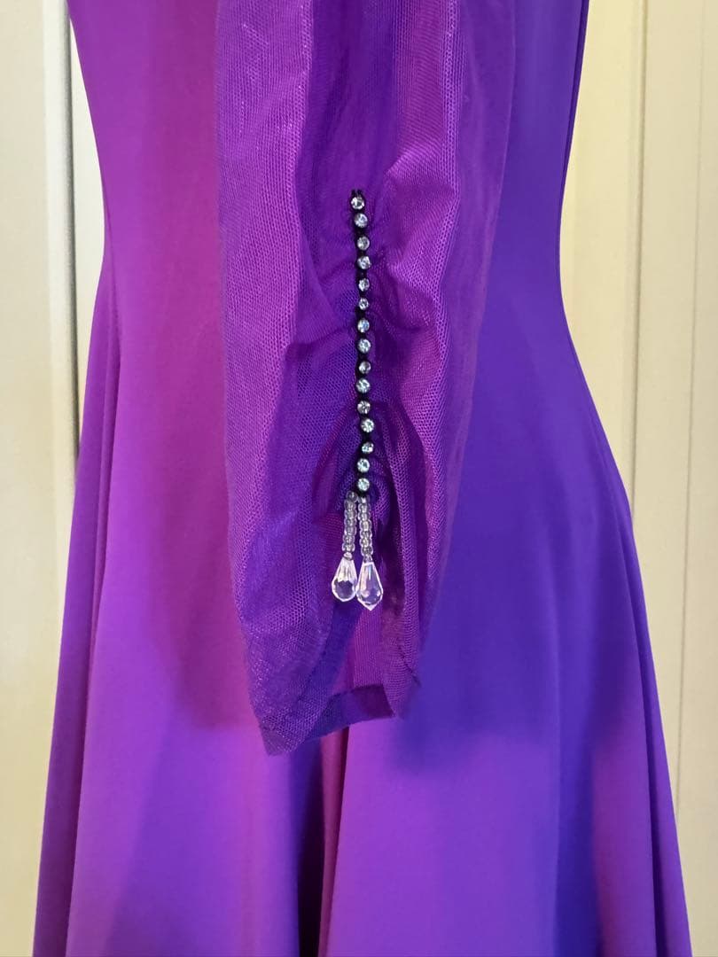 紫のダンスドレス