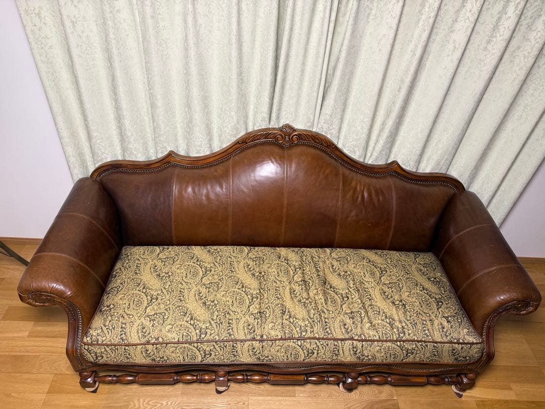 クラシックブラウンレザーソファ3人掛け