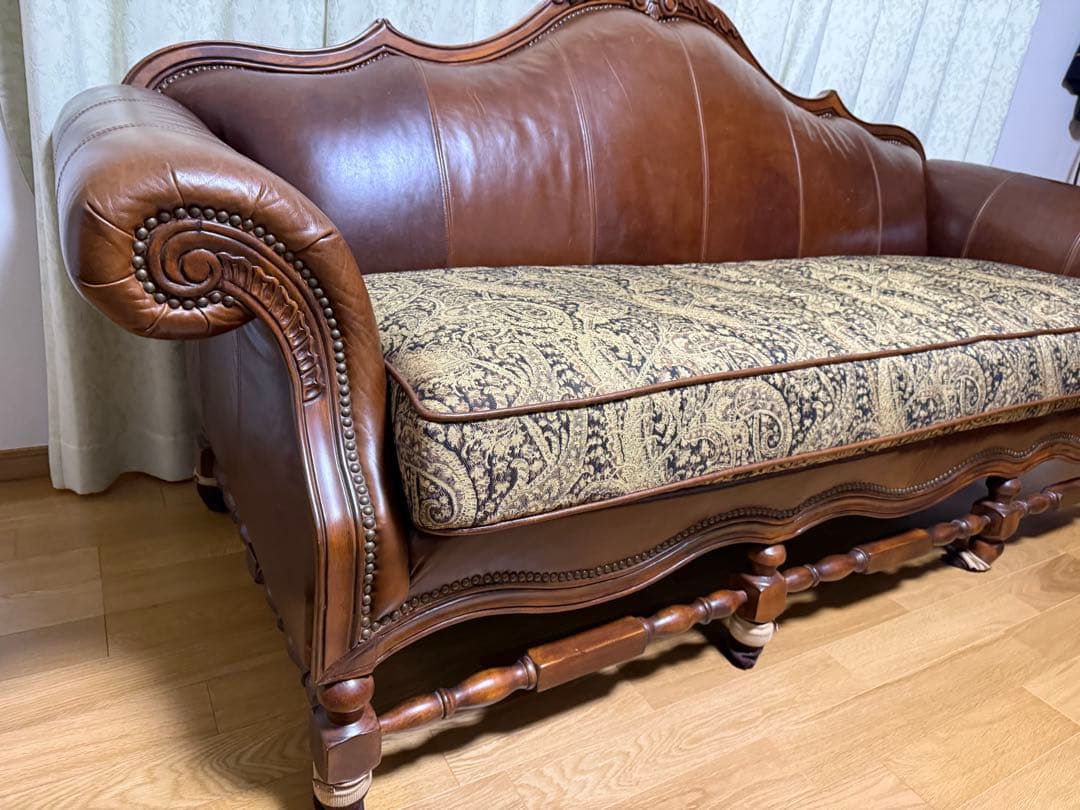 クラシックブラウンレザーソファ3人掛け