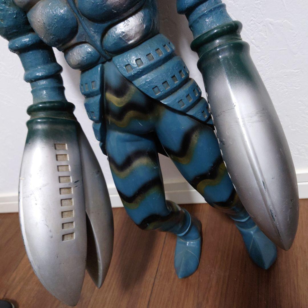 バルタン星人 特大フィギュア 高さ…63cm ビッグサイズ 貴重品