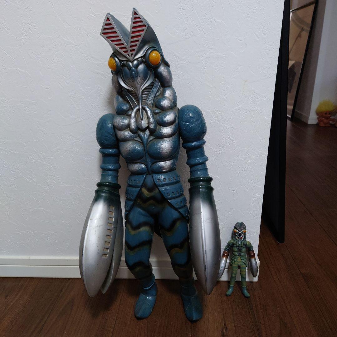 バルタン星人 特大フィギュア 高さ…63cm ビッグサイズ 貴重品