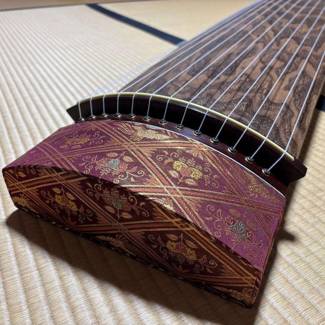 【高級 送料込み】お琴 13弦 綾杉彫り くり甲 和楽器