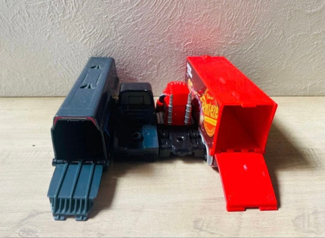 トミカ ディズニーピクサー カーズ 60台セット まとめ売り