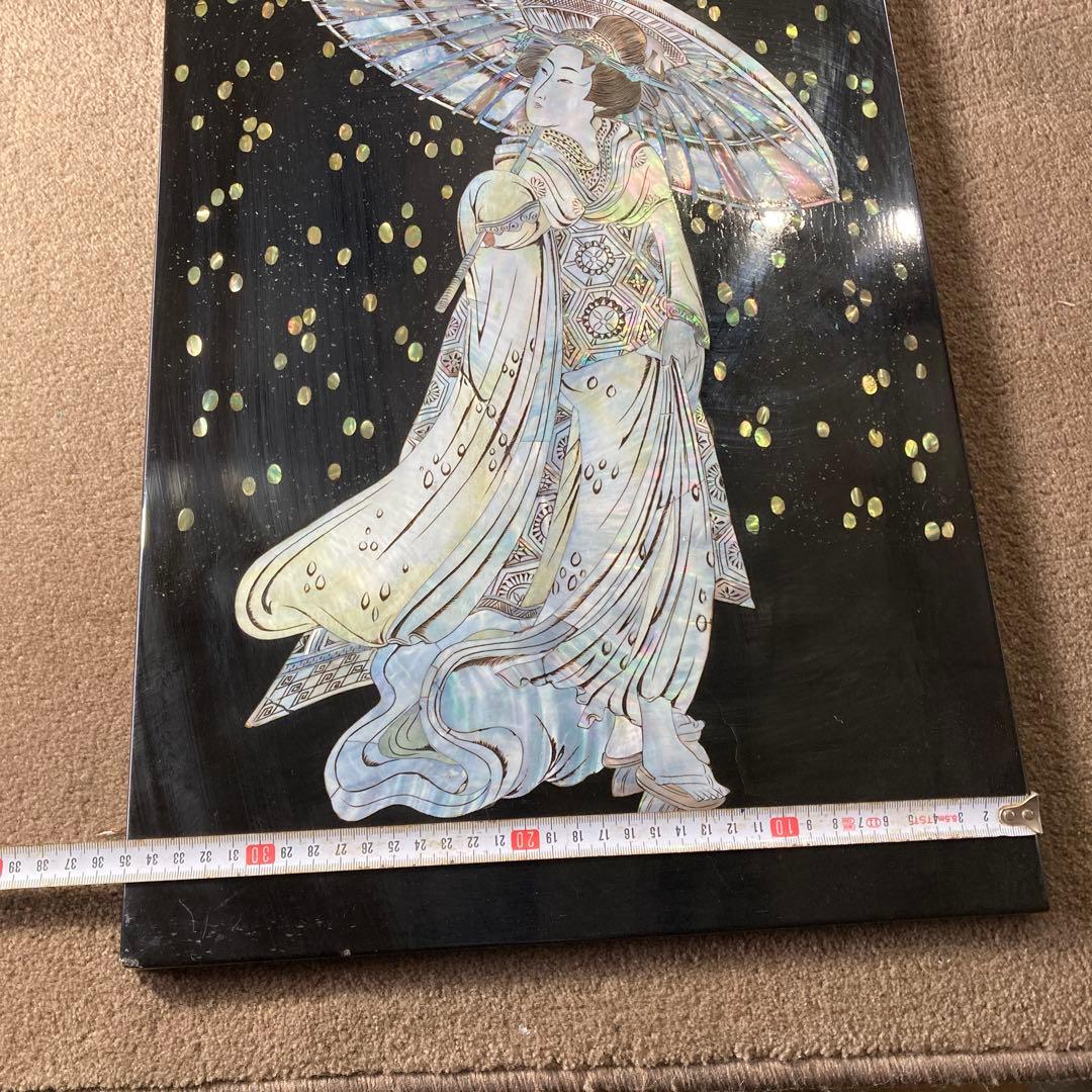 希少 螺鈿 傘をさした女性 美人画 浮世絵 天然木 漆器 古画 アンティーク