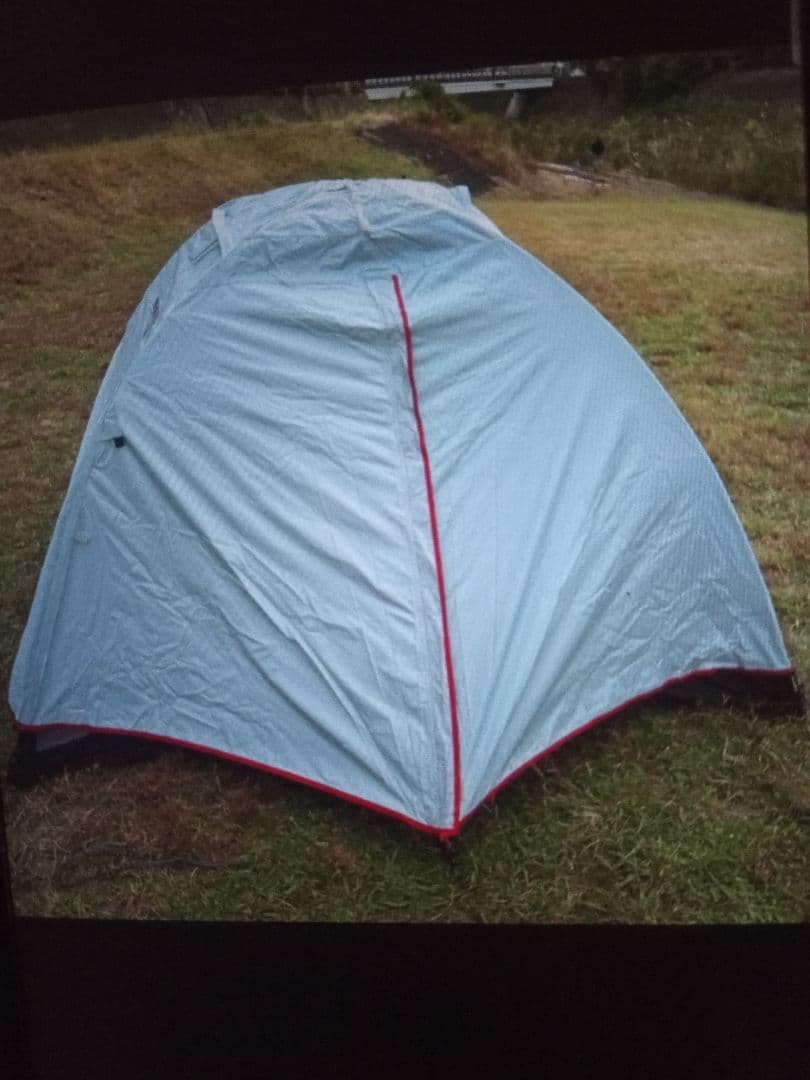 ソロキャンプにオススメ4点セット　テントやコット、テーブル等あります