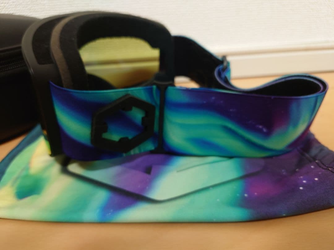 【新品未使用】OUT OF スノーボードゴーグル　偏光　アウトオブ　ケース付き