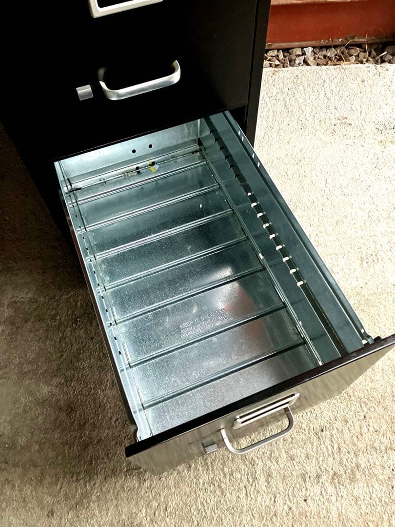 Hirsh キャビネット　インダストリアル