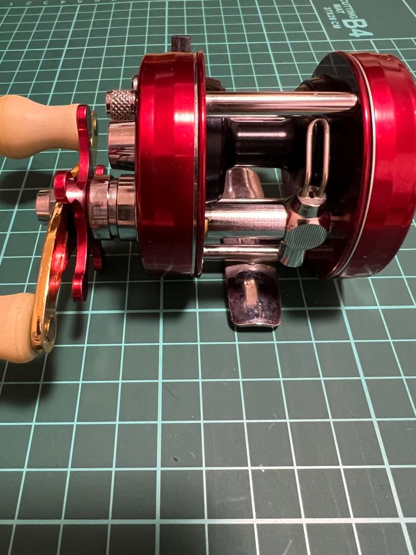 ABUアンバサダー　1500C レッド