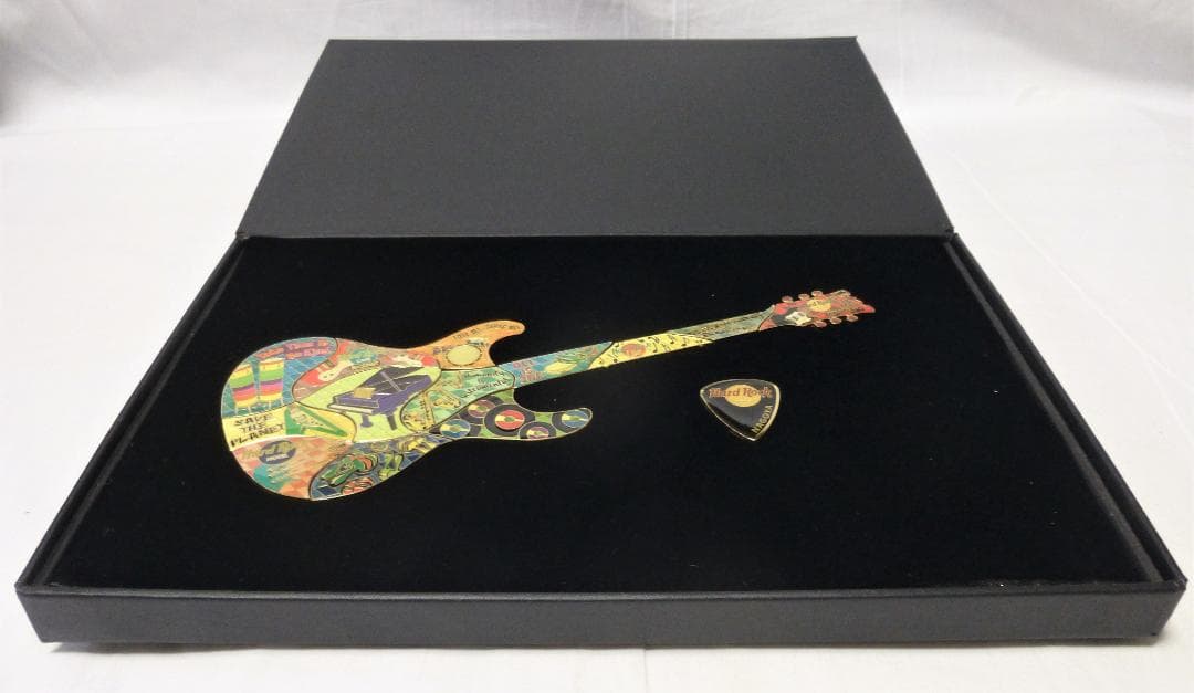 ハードロックカフェ　30周年記念　ギターパズルピン