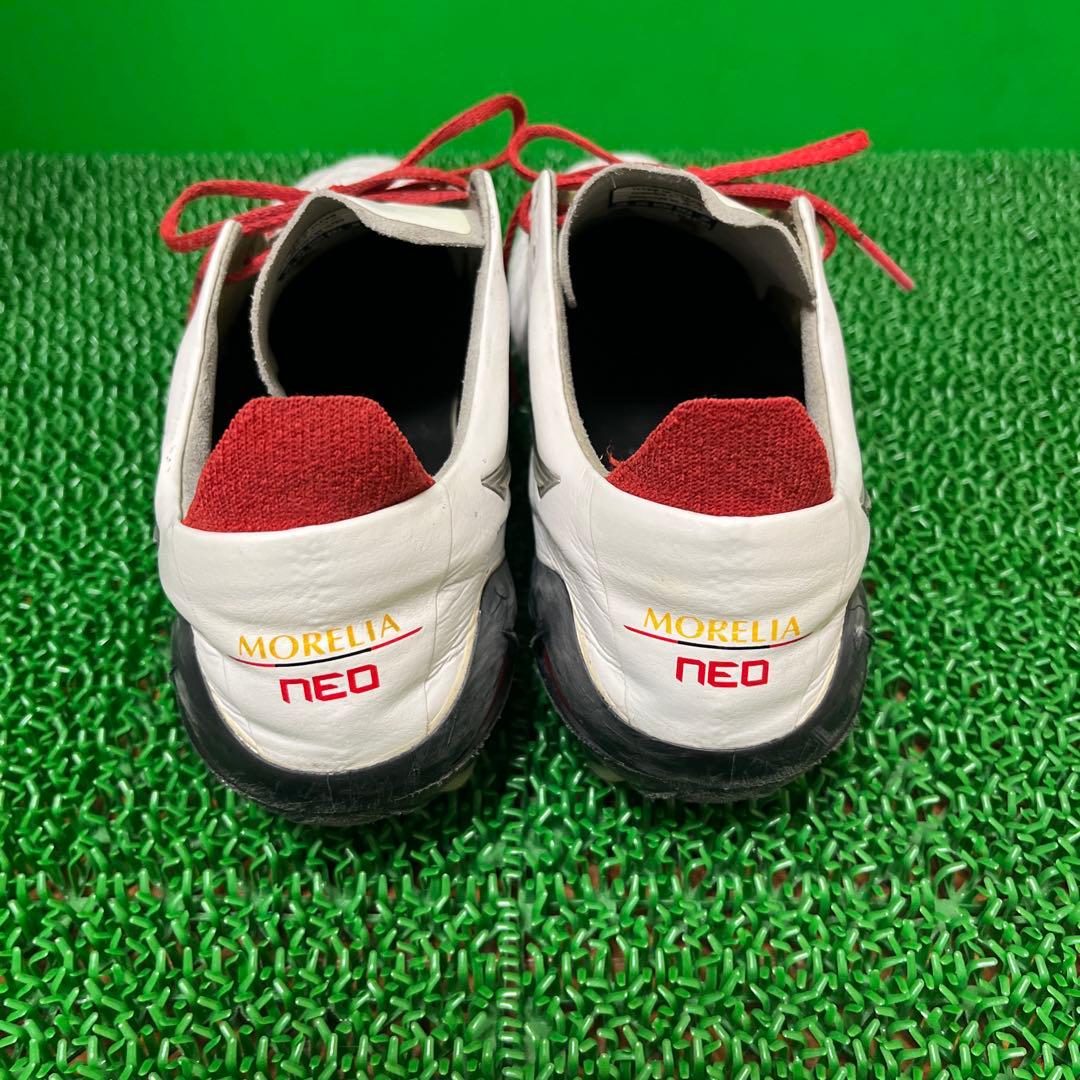 ミズノ サッカースパイク モレリア NEO 4 JAPAN(ホワイト×ブラック)