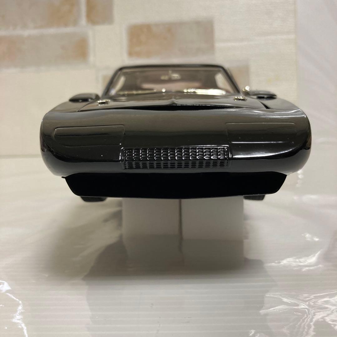 ダッジ チャージャー デイトナ 1/18