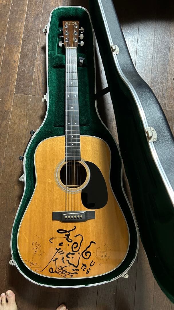 Martin D-28 2009年　アコギ　泉谷しげる他サイン付　PU装備即戦力