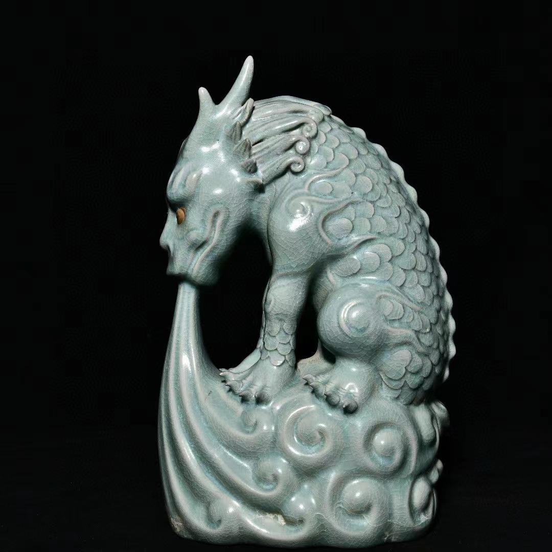 中国古美術・旧蔵の陶磁器、招福の瑞獣・19x30・案頭・置物・文房具・風水開運