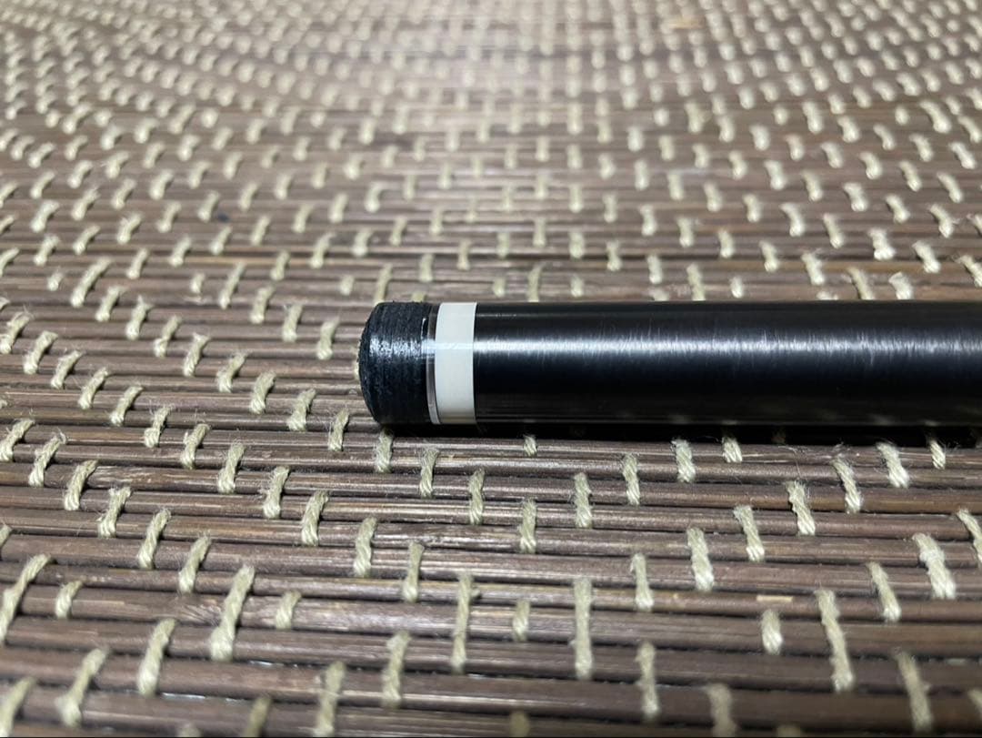 ホワイト カーボン シャフト 12.5mm ラジアル ビリヤード