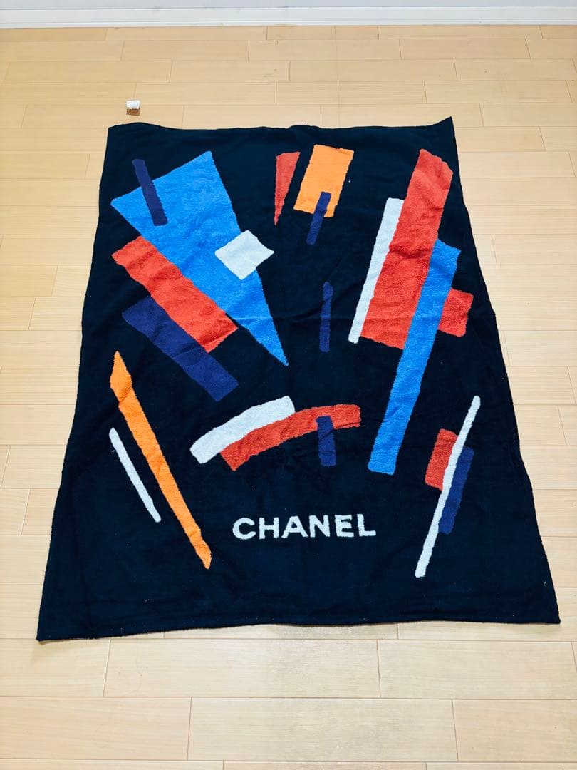 レア■日本未入荷■新品未使用■シャネル　大判タオル　リバーシブル　CHANEL