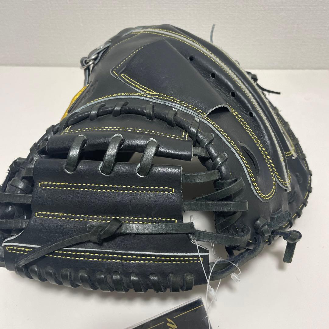 ミズノプロ 　硬式　キャッチャーミット　定価61,600円　1AJCH16000