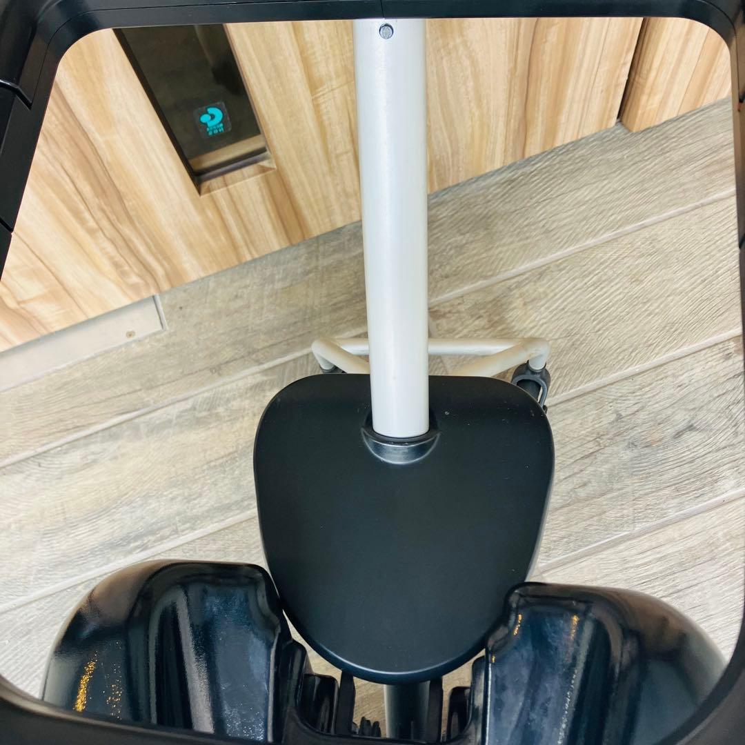 美品　 マイクロスケーター　乗れるキャリーケース　スーツケース　キャリーバッグ