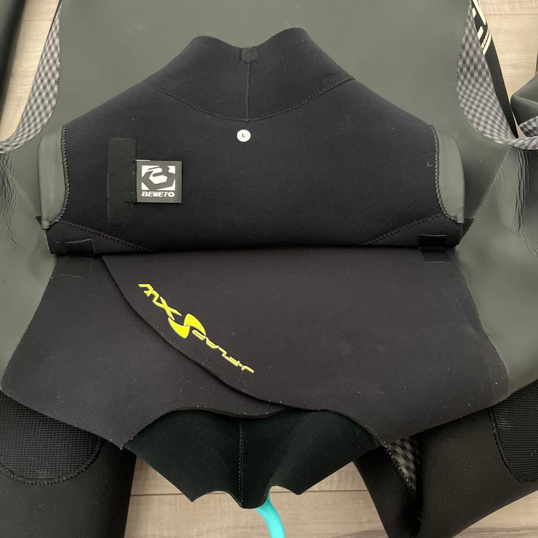 Bewet　５mm×３mmセミドライウェットスーツ