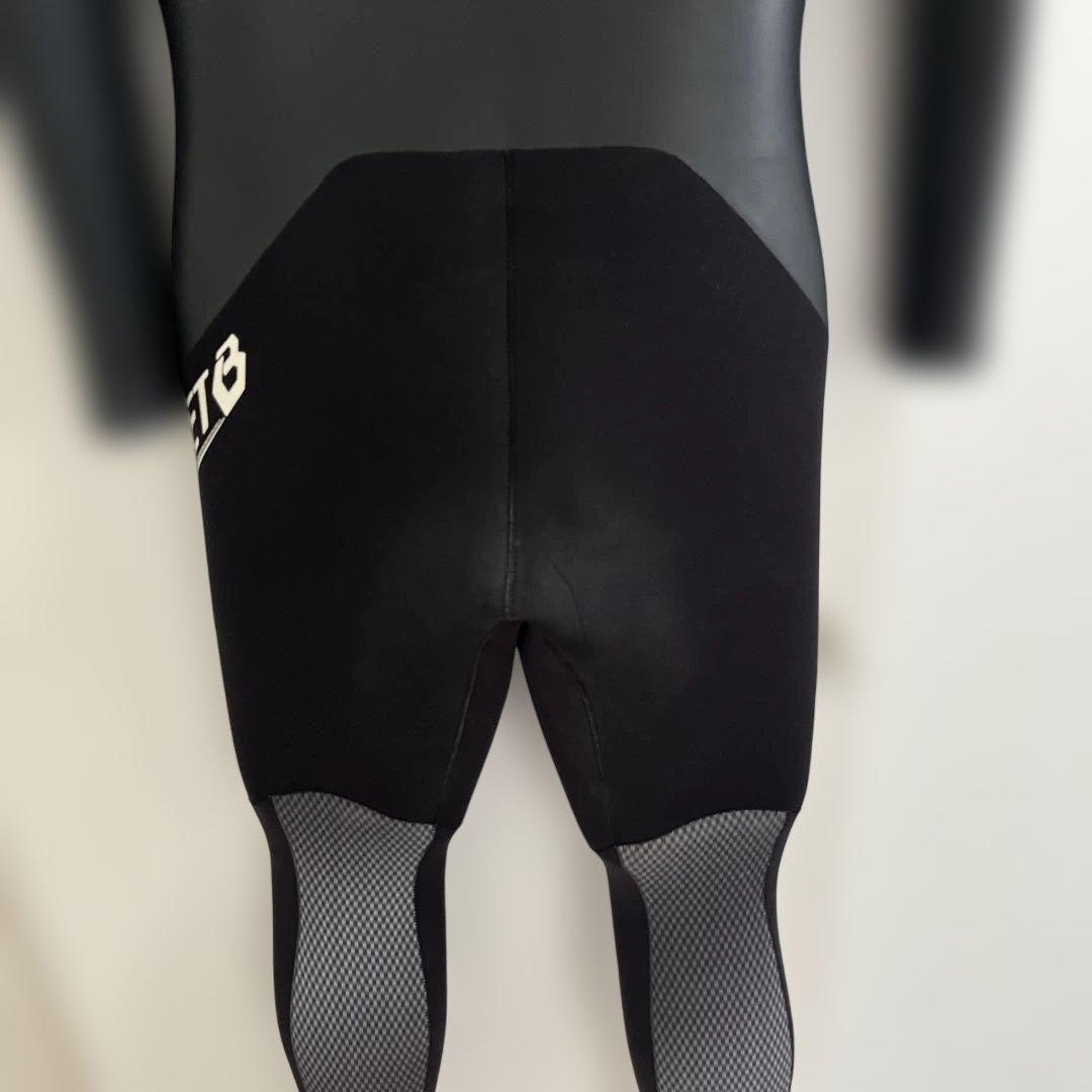 Bewet　５mm×３mmセミドライウェットスーツ