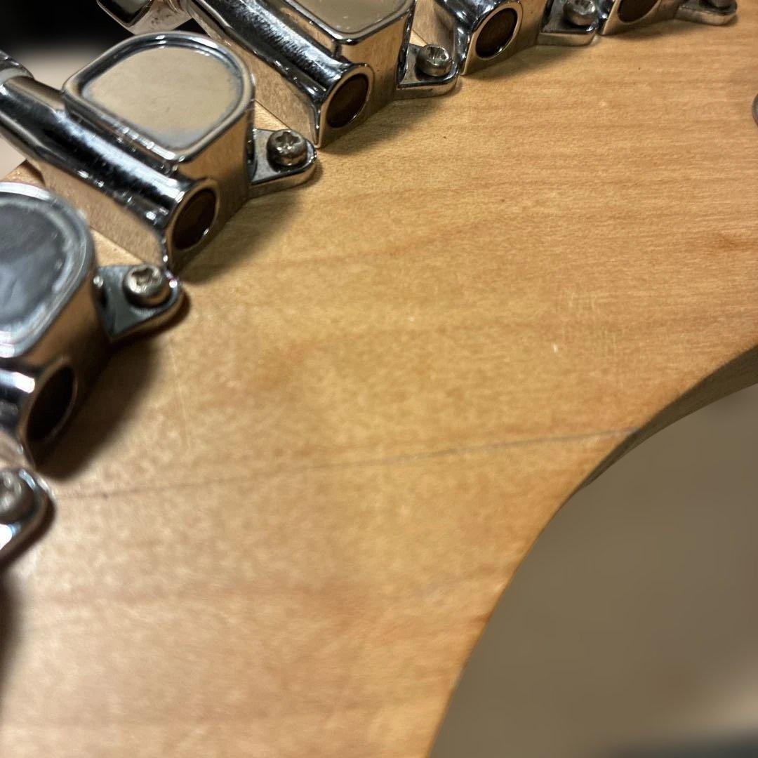 Fernandes zo-3 ウルトラマンモデルUBB