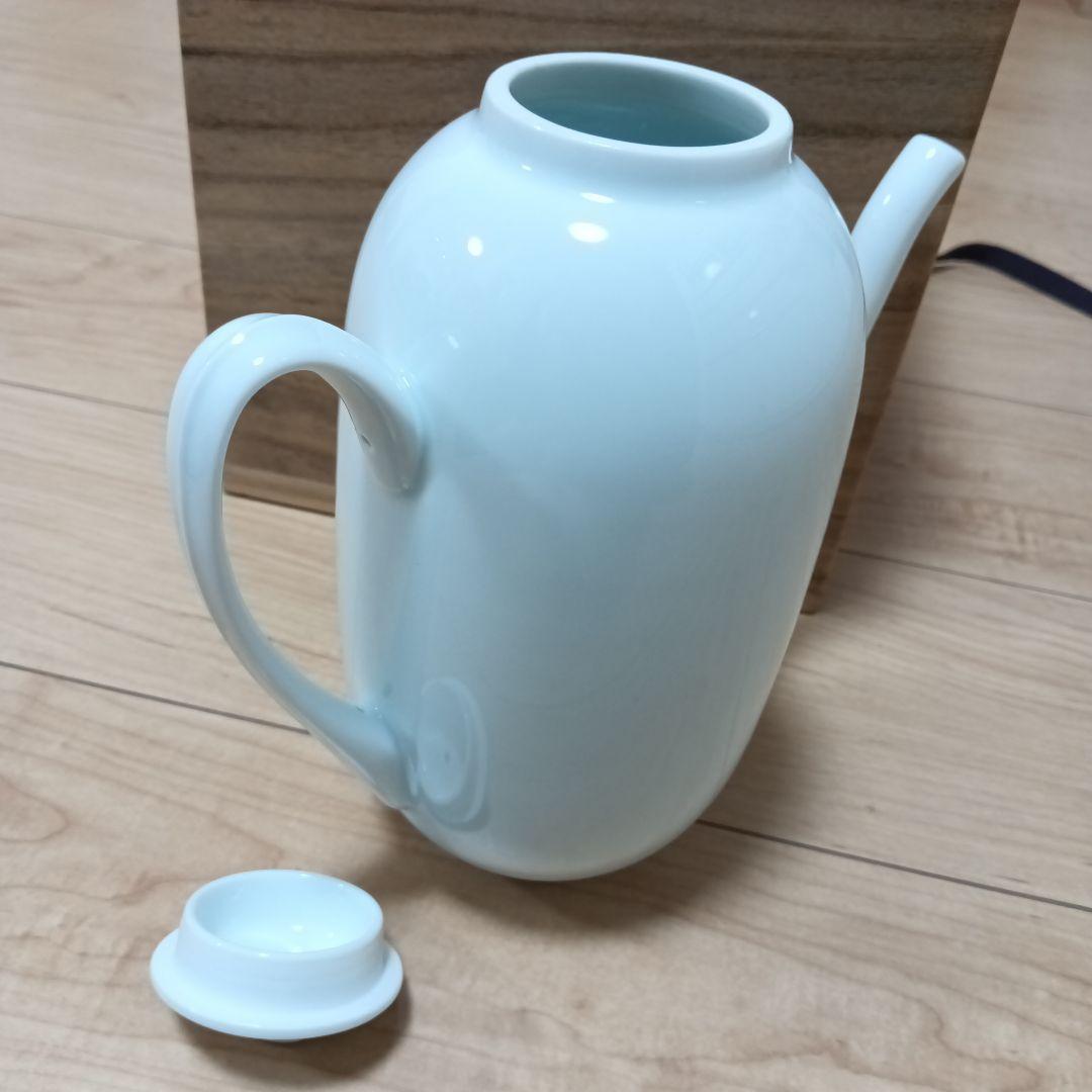 新品未使用　人間国宝井上萬二作　白磁彫文手付　水指