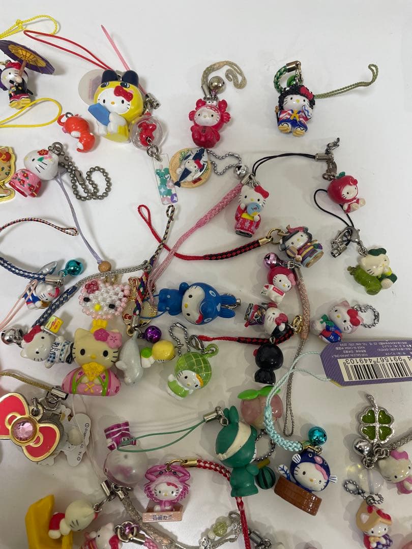 ハローキティ ストラップ ボールペンチャーム ご当地キティまとめ売り 66個