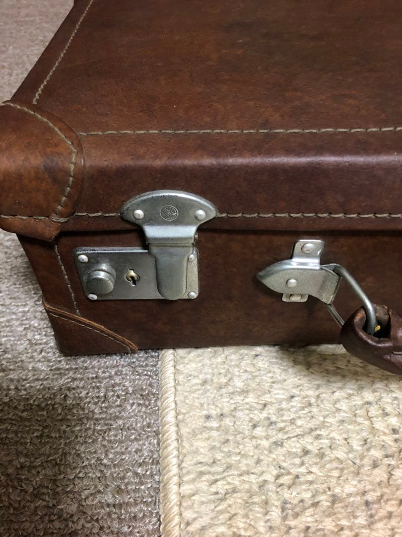 アンティーク　ミニトランク　小さめサイズ　レザー　皮革　ヴィンテージ