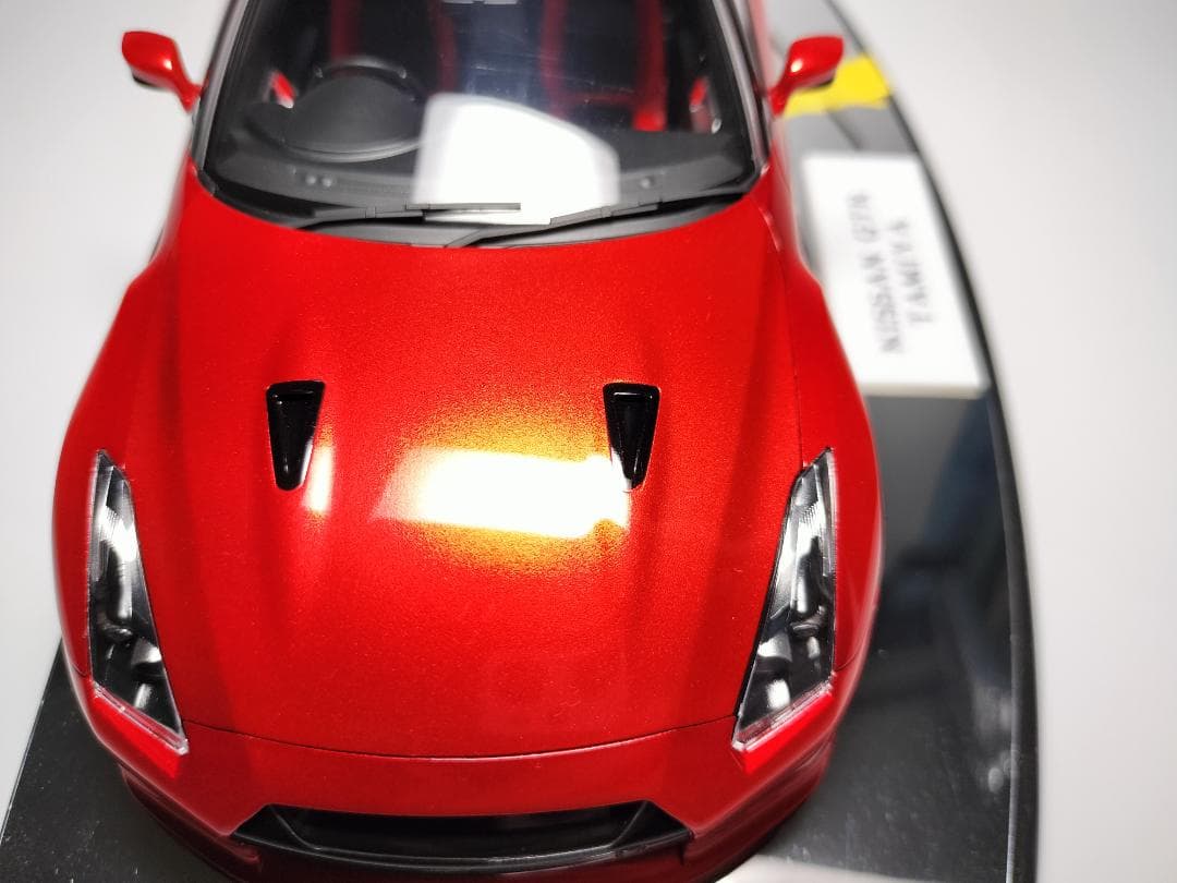 1/24 日産 R35 GTR プラモデル 完成品